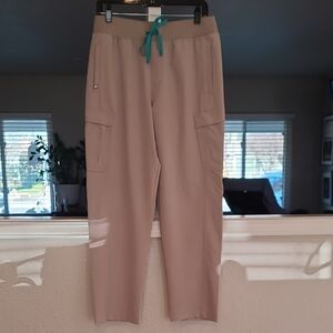 Figs High Waisted Ukwala Tapered Scrub Pants  Women's PETITE Large